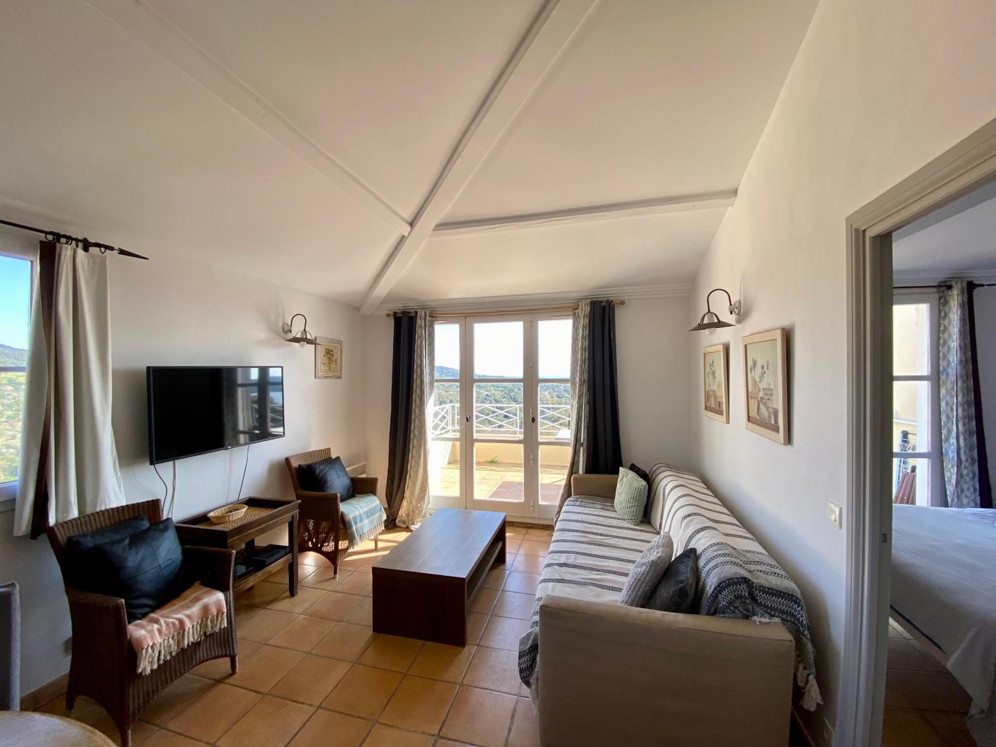 Les Restanques, Bastides Vue Golfe Saint Tropez Apartman Grimaud Kültér fotó