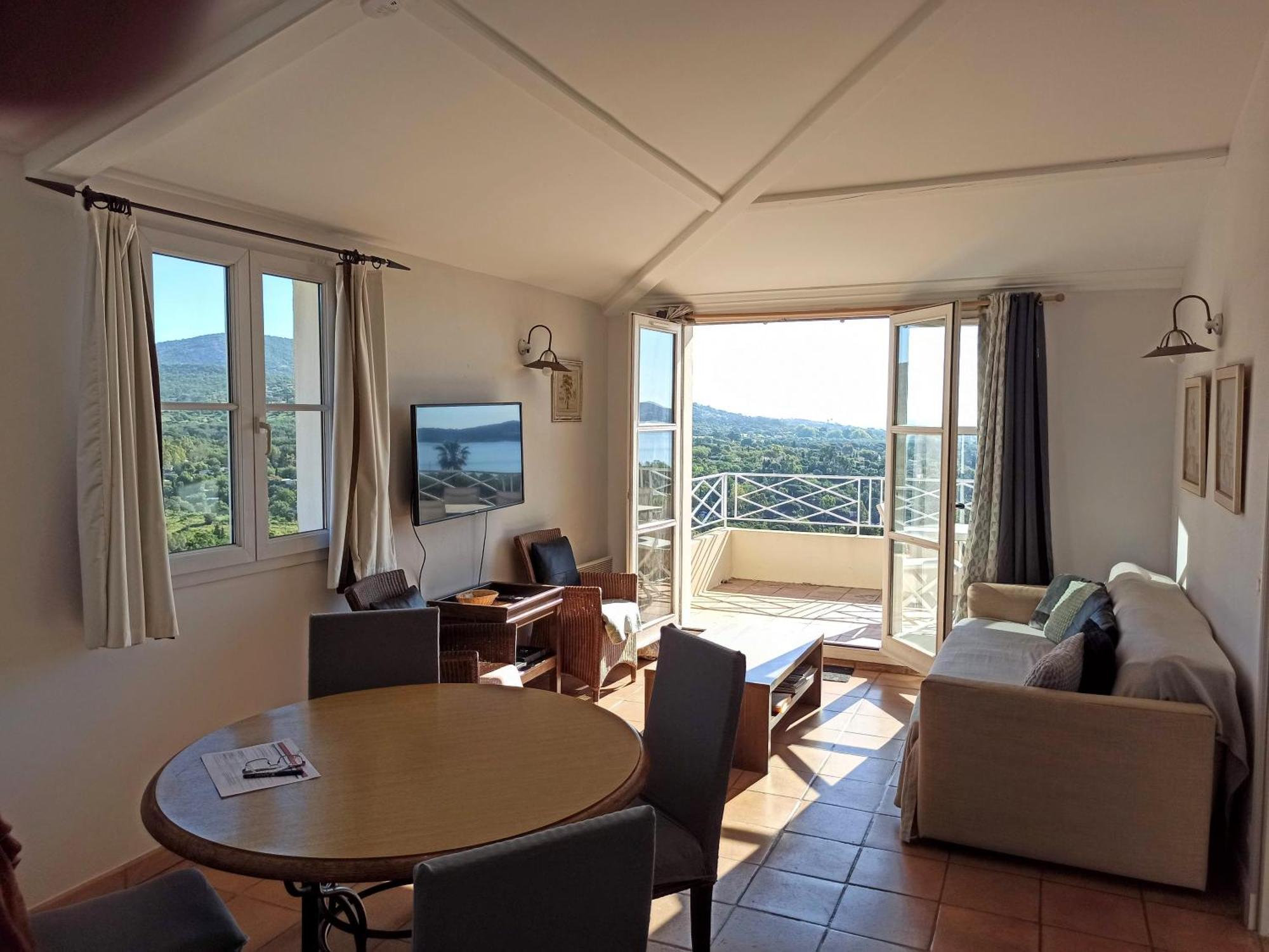 Les Restanques, Bastides Vue Golfe Saint Tropez Apartman Grimaud Kültér fotó