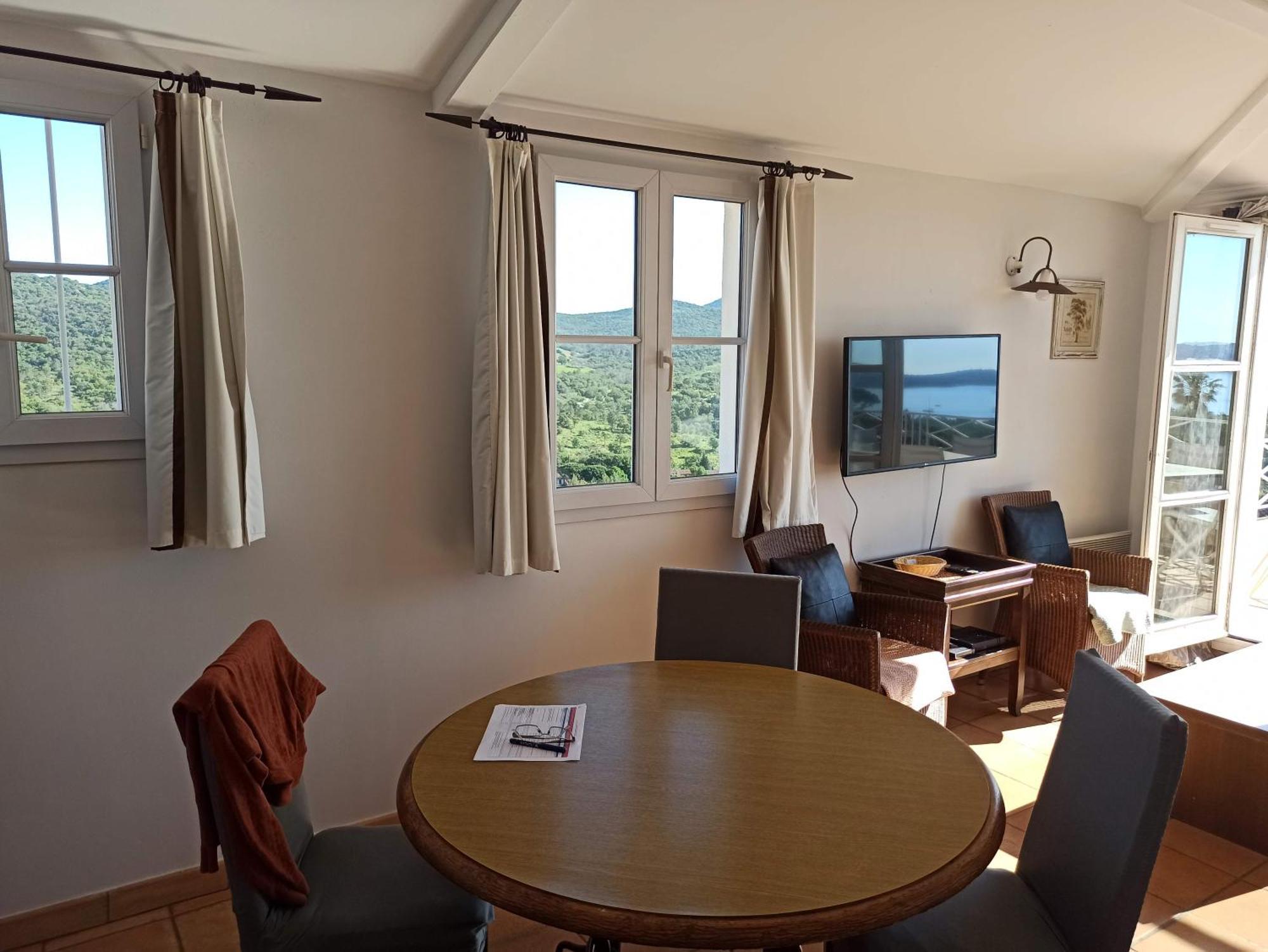 Les Restanques, Bastides Vue Golfe Saint Tropez Apartman Grimaud Kültér fotó
